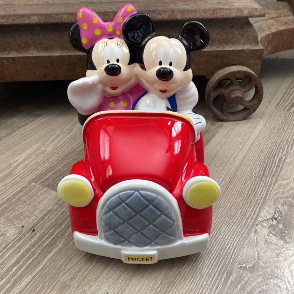 Vintage Mickey Mouse cookiejar